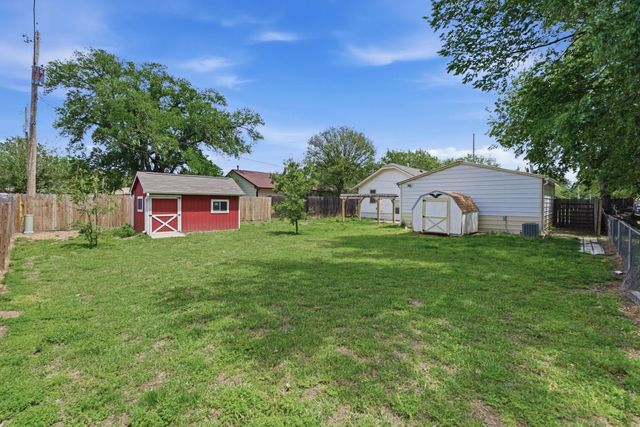 1251 N Smith St, Wichita, KS 67212