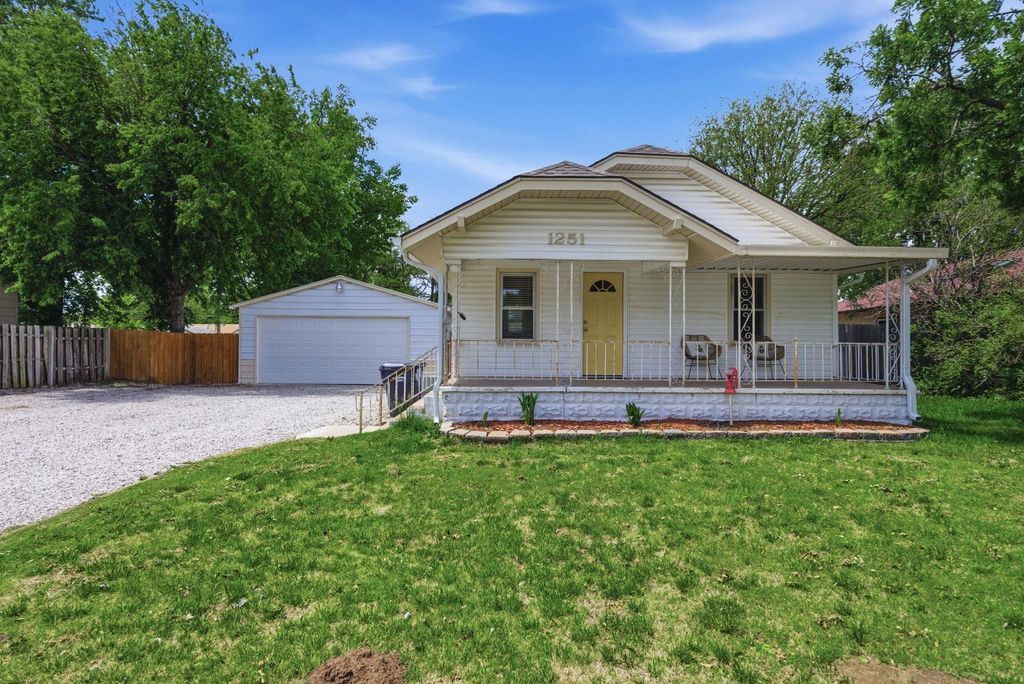1251 N Smith St, Wichita, KS 67212
