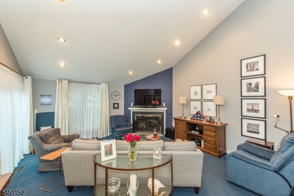 13 Stonegate Dr, Roseland Boro, NJ 07068 — photo 12