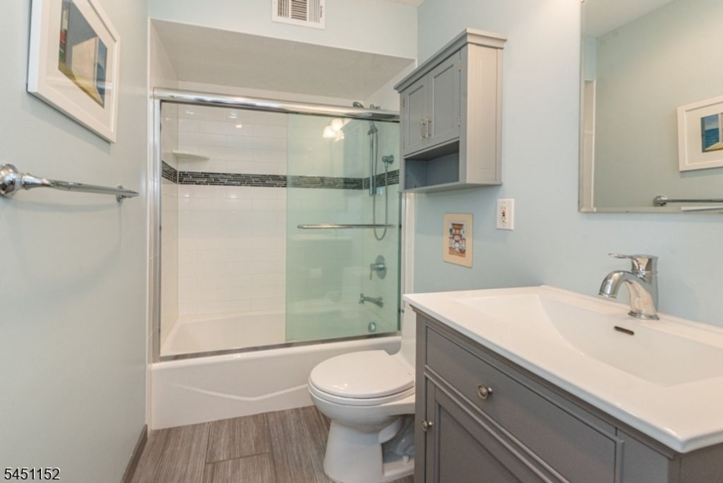 13 Stonegate Dr, Roseland Boro, NJ 07068 — photo 19