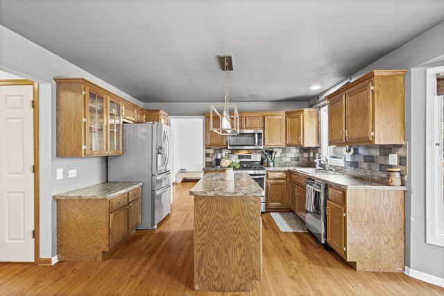 307 Cass Street, Lemont, IL 60439