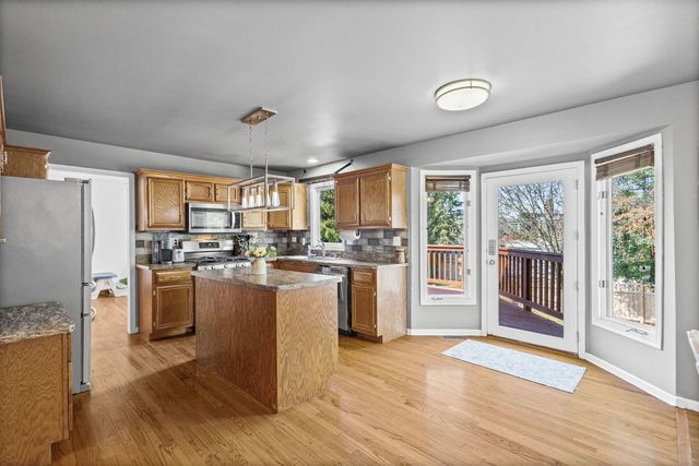 307 Cass Street, Lemont, IL 60439