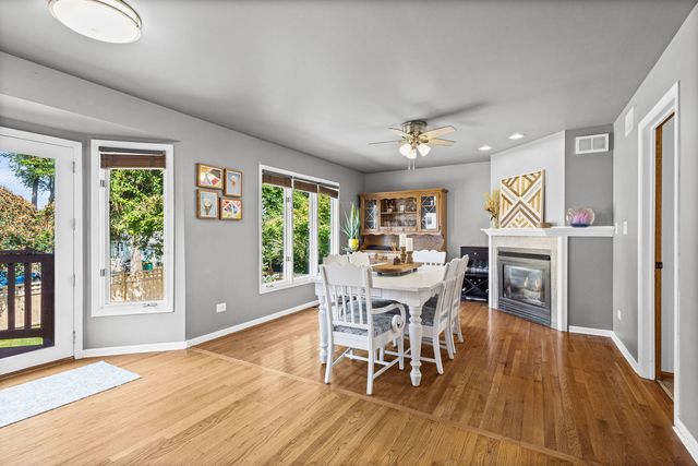 307 Cass Street, Lemont, IL 60439