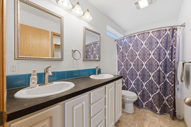 1719 E Aster St, Andover, KS 67219