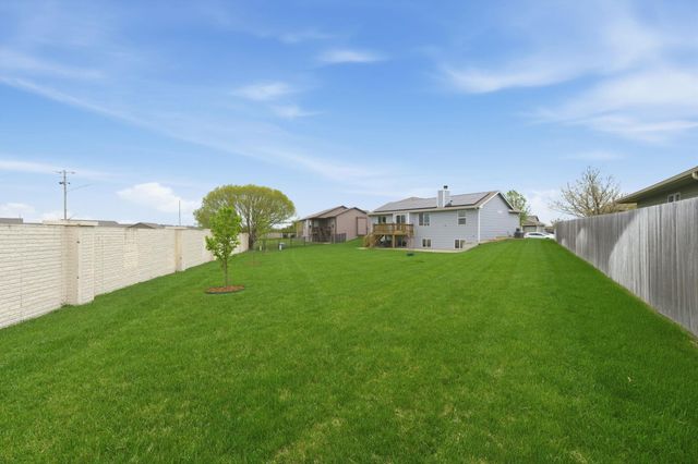 1719 E Aster St, Andover, KS 67219