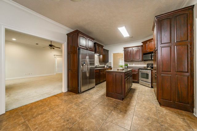 15 Talladega Loop, Cabot, AR 72023