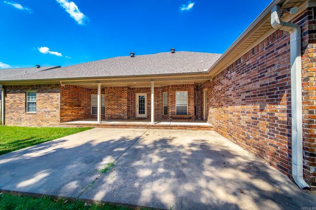 15 Talladega Loop, Cabot, AR 72023