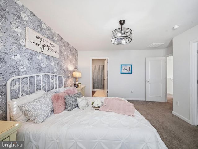 17912 MERIWETHER LEWIS ST, Ruther Glen, VA 22546