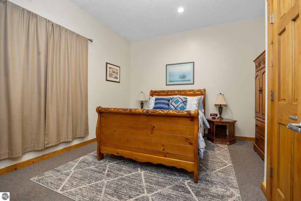 Image 3 of property listing at 5046 S West Bay Shore # 2, Suttons Bay, MI 49682