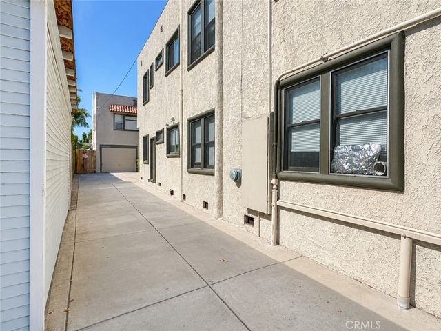 3822 E 7th Street, Long Beach, CA 90804