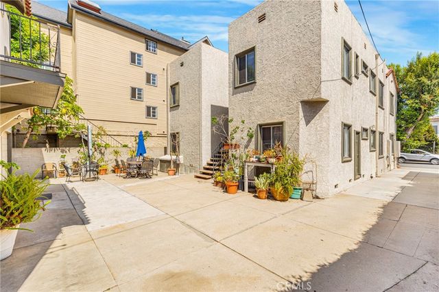 3822 E 7th Street, Long Beach, CA 90804