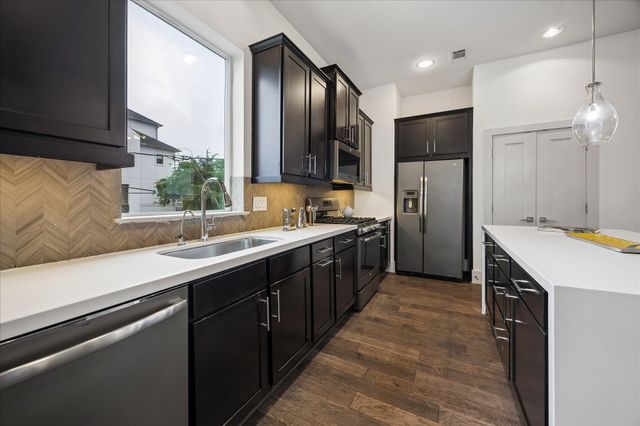 1604 Ovid Street B, Houston, TX 77007