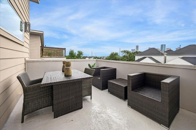1604 Ovid Street B, Houston, TX 77007