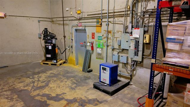 1361 NW 155th Dr, Miami Gardens, FL 33169