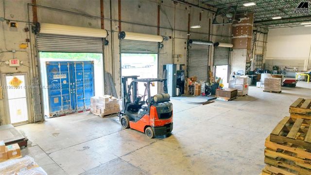 1361 NW 155th Dr, Miami Gardens, FL 33169