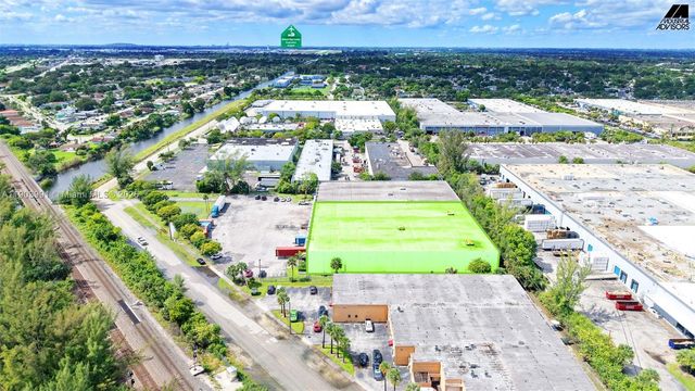 1361 NW 155th Dr, Miami Gardens, FL 33169