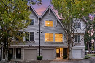 18258 NE 96th Way #103, Redmond, WA 98052