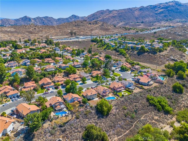550 Bruin, Riverside, CA 92507