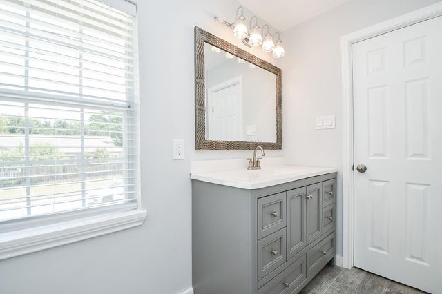 1525 Studewood Street, Houston, TX 77008