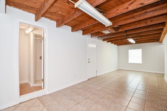 1525 Studewood Street, Houston, TX 77008