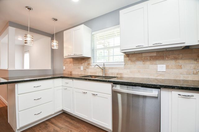1525 Studewood Street, Houston, TX 77008