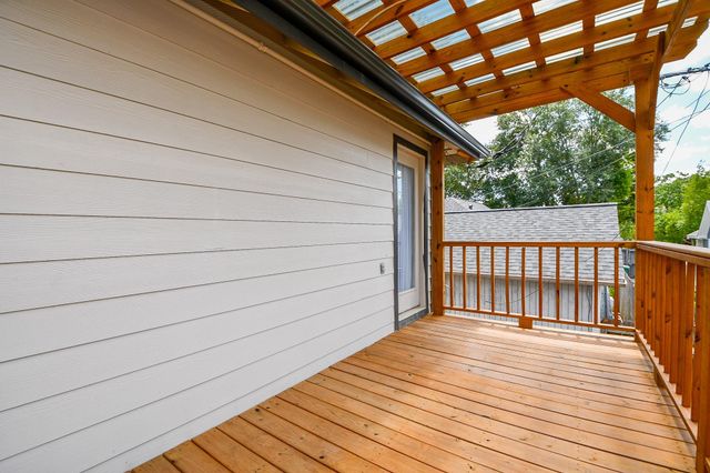 1525 Studewood Street, Houston, TX 77008
