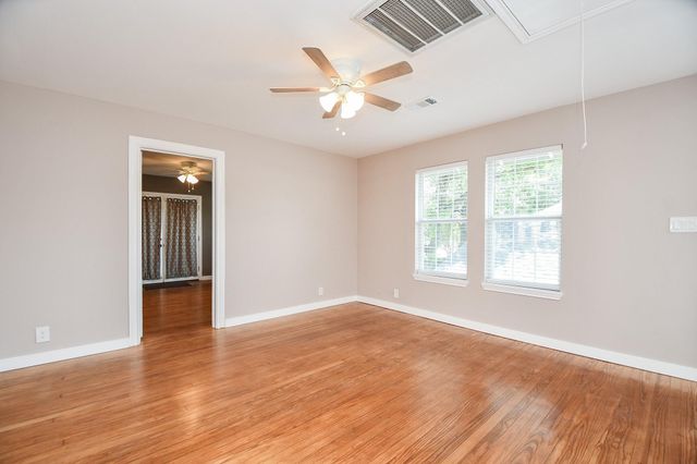 1525 Studewood Street, Houston, TX 77008