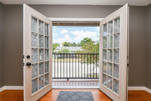 1525 Studewood Street, Houston, TX 77008