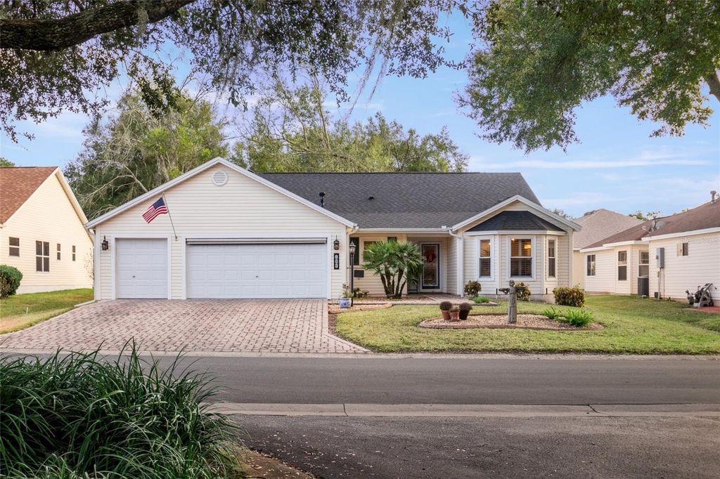 Image 45 of property listing at 196 PALERMO PLACE, The Villages, FL 32159