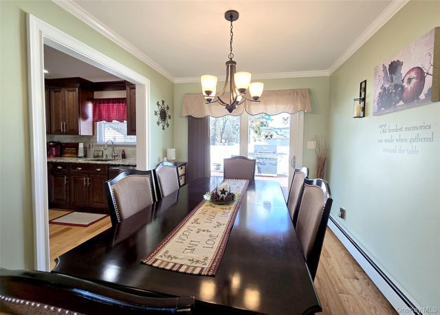 31 Stanley Drive, Shirley, NY 11967