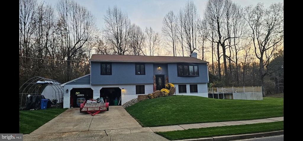 998 BUCKBOARD DR, Clayton, NJ 08312