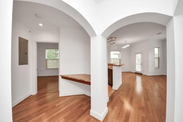 1010 Rosine Street 25, Houston, TX 77019