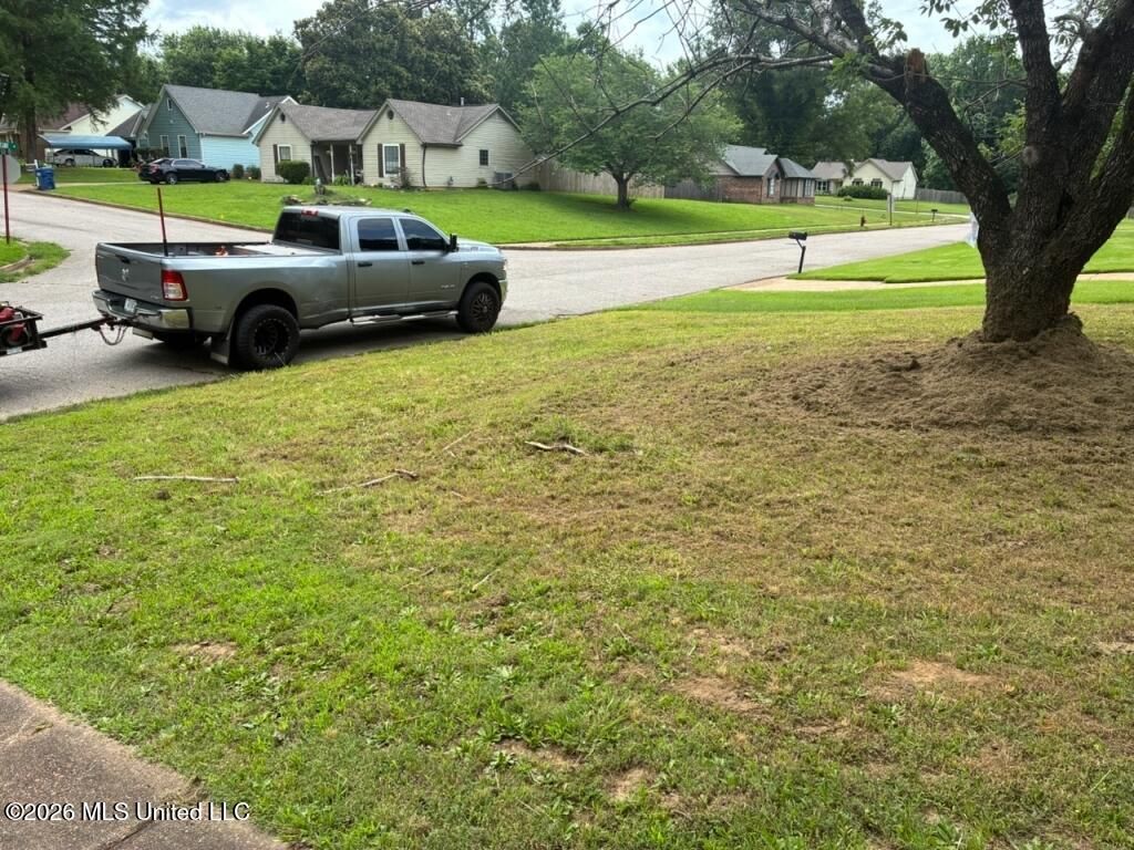 5615 Ingleside Drive, Horn Lake, MS 38637 — exterior
