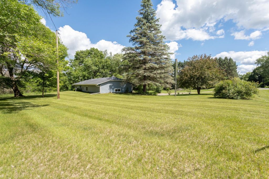 18975 Flora Street NW, Oak Grove, MN 55011 — photo 2