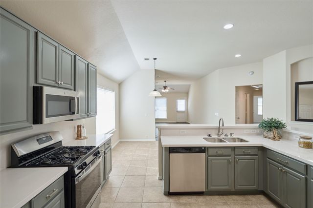 3518 Leaf Vines Drive, Spring, TX 77386