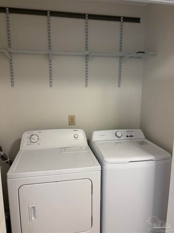 4712 Huron Dr, Pensacola, FL 32507