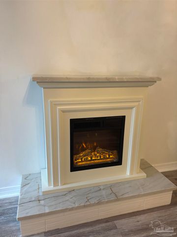 4712 Huron Dr, Pensacola, FL 32507