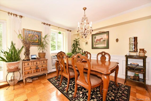 320 E Shore Road 11C, Great Neck, NY 11023