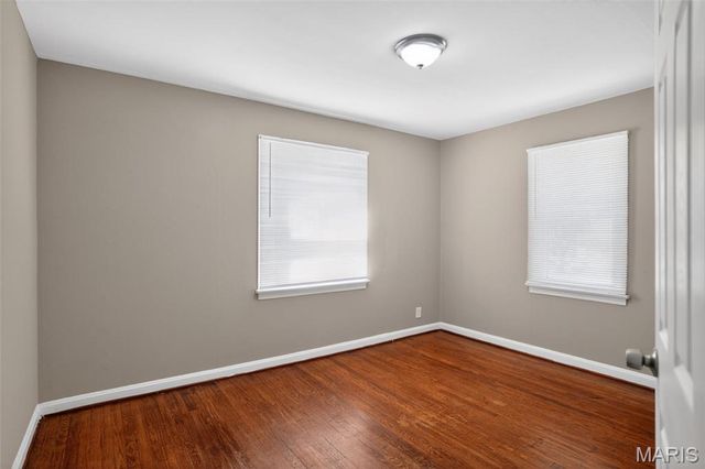 8211 Montreal Drive, St Louis, MO 63132