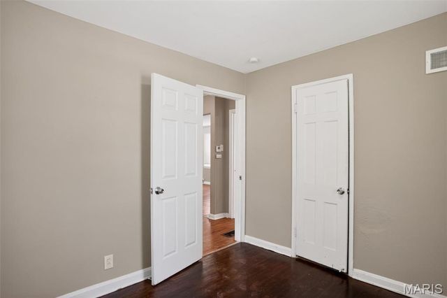 8211 Montreal Drive, St Louis, MO 63132