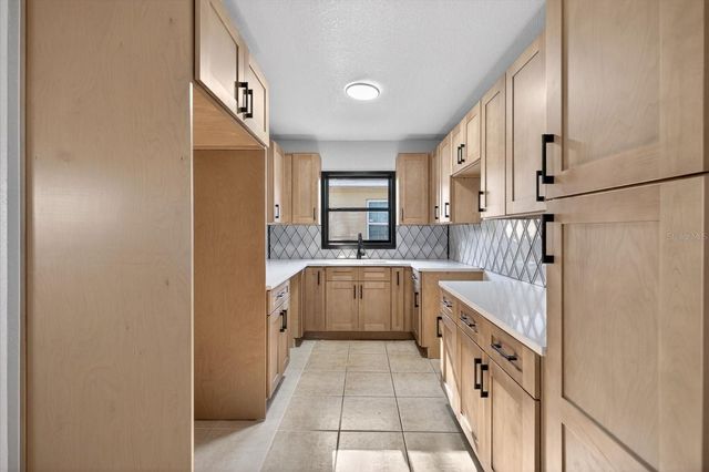 773 W HARBOR DRIVE S, St Petersburg, FL 33705