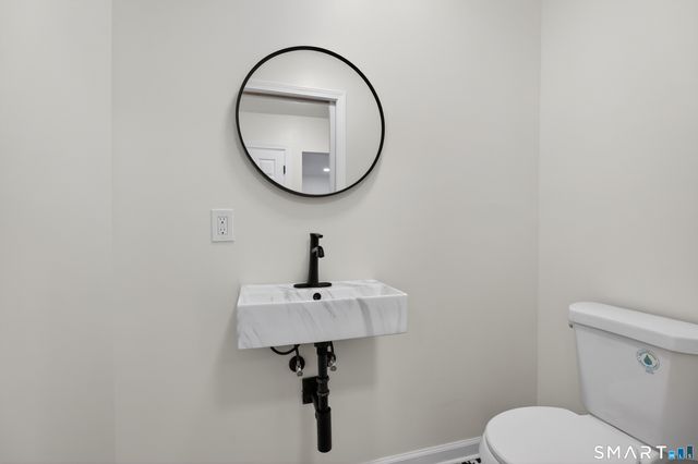 645 Paradise Avenue, Hamden, CT 06514