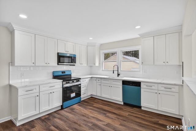 645 Paradise Avenue, Hamden, CT 06514