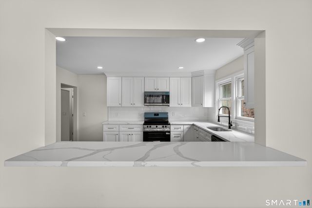 645 Paradise Avenue, Hamden, CT 06514