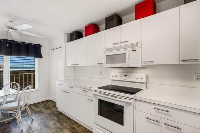 3980 IRONWOOD CIRCLE 404, Bradenton, FL 34209