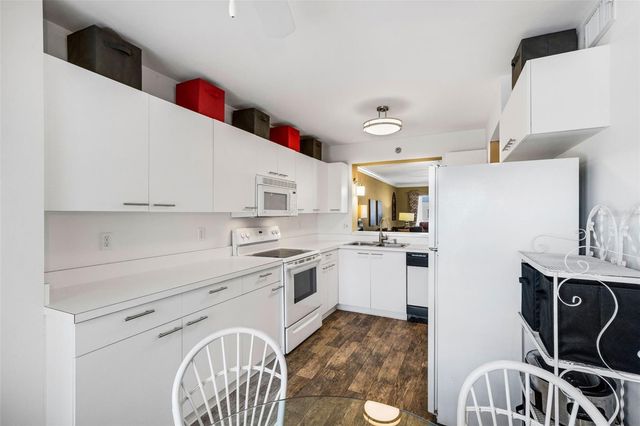 3980 IRONWOOD CIRCLE 404, Bradenton, FL 34209