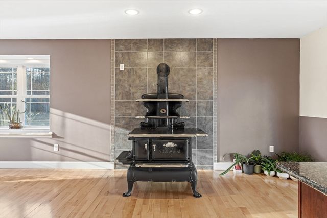 358 Reed Road, Mason, NH 03048