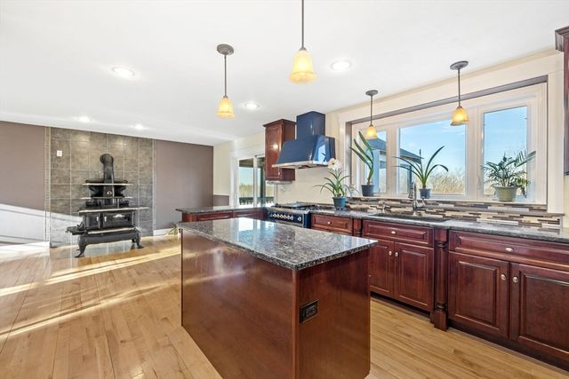 358 Reed Road, Mason, NH 03048