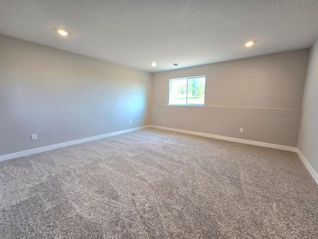 7329 Imperial Way, Elko New Market, MN 55020