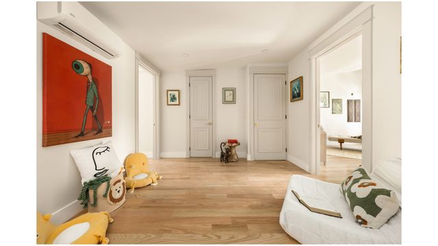 69 CLERMONT Avenue, New York City, NY 11205